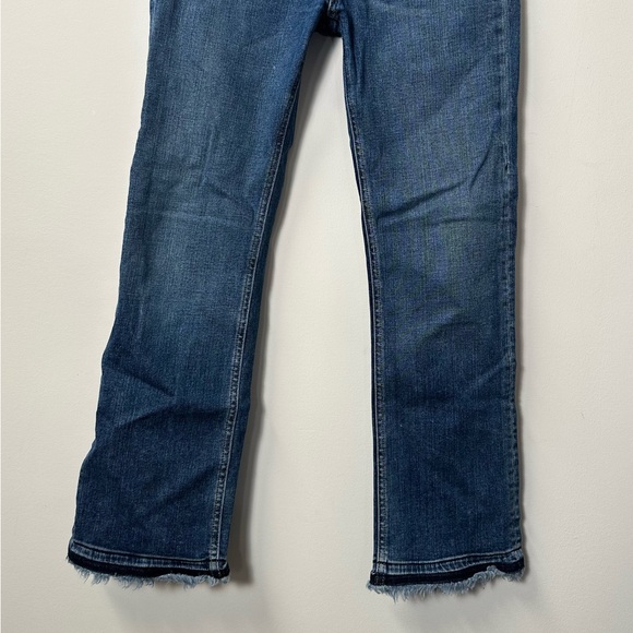 RAG & BONE women's blue faded high rise slim straight cropped jeans, 28". - Picture 4 of 6